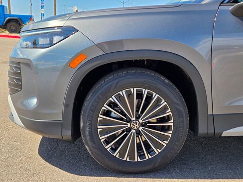 New 2026 Volkswagen Tiguan S FWD image 5