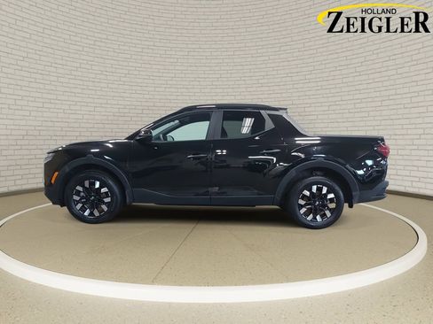 Certified 2025 Hyundai Santa Cruz SEL image 8