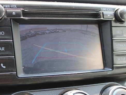 Used 2014 Toyota RAV4 LE AWD/4WD image 11