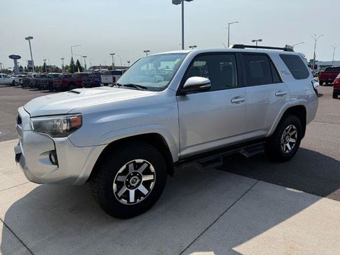 Used 2019 Toyota 4Runner TRD Off-Road Premium AWD/4WD image 3