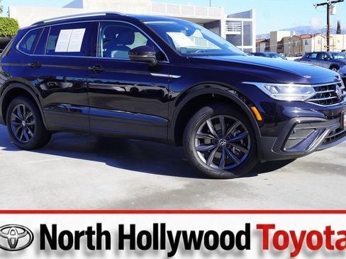 Used 2022 Volkswagen Tiguan SE image 1