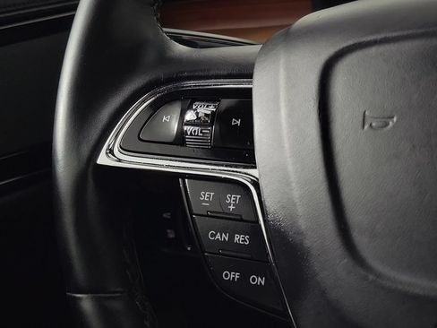 Certified 2023 Lincoln Nautilus Reserve FWD image 25