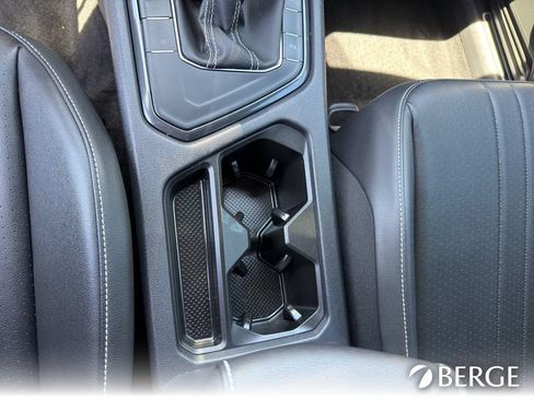 Used 2023 Volkswagen Tiguan SE R-Line FWD image 23
