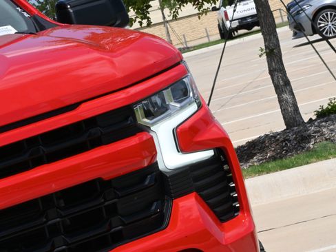 Used 2023 Chevrolet Silverado 1500 RST AWD/4WD image 10