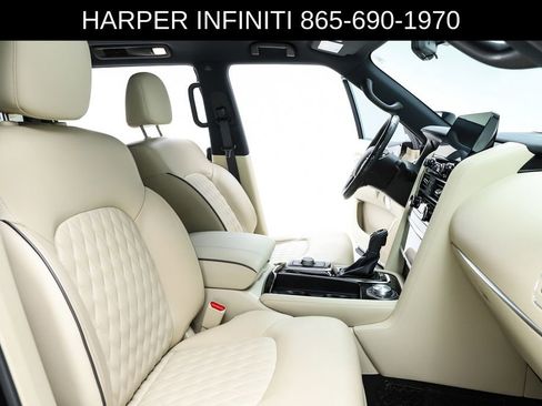 Used 2024 INFINITI QX80 Sensory image 36