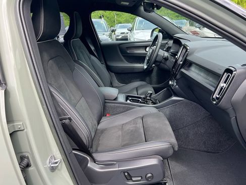 Certified 2023 Volvo XC40 Recharge Plus w/ Protection Package Premier AWD/4WD image 28