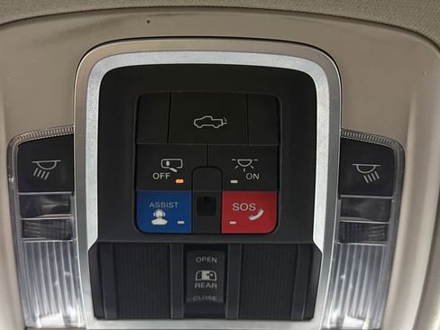 Used 2022 RAM 1500 Laramie RWD image 23