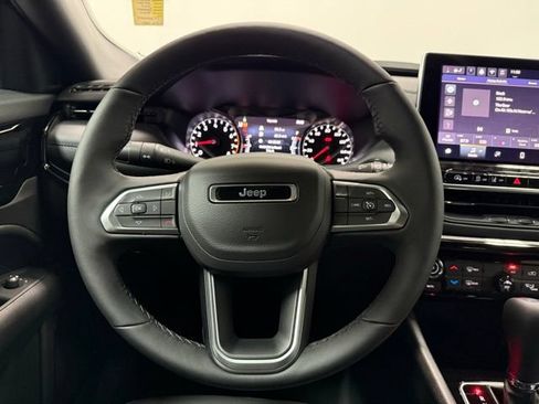 New 2026 Jeep Compass Latitude AWD/4WD image 16