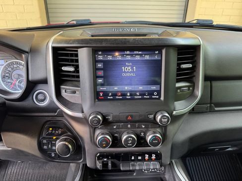Used 2021 RAM 1500 Big Horn AWD/4WD image 17