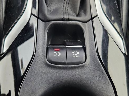 Used 2022 Toyota Corolla Hatchback image 24