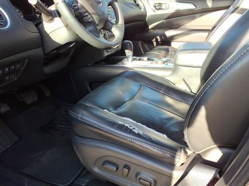 Used 2017 Nissan Pathfinder SL w/ SL Tech Package image 14