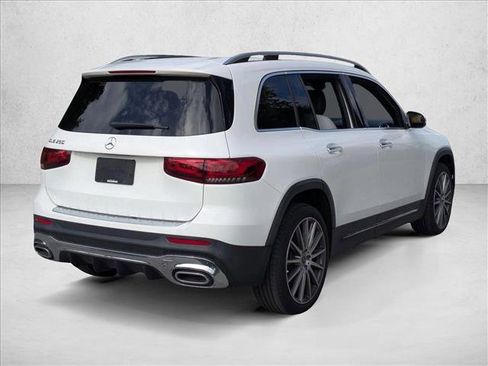 Certified 2023 Mercedes-Benz GLB 250 image 3