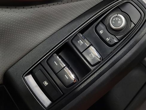 Used 2019 Subaru Crosstrek 2.0i Limited w/ Moonroof Package image 27