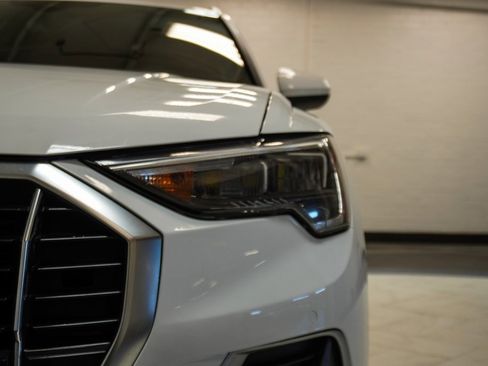 Used 2022 Audi Q3 2.0T Premium image 42