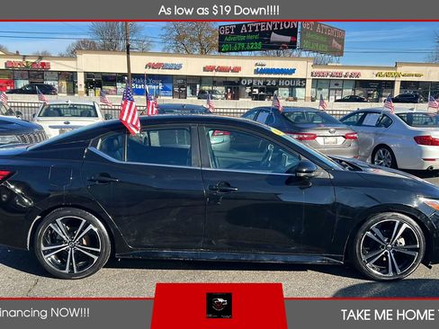 Used 2021 Nissan Sentra SR w/ SR Premium Package image 6