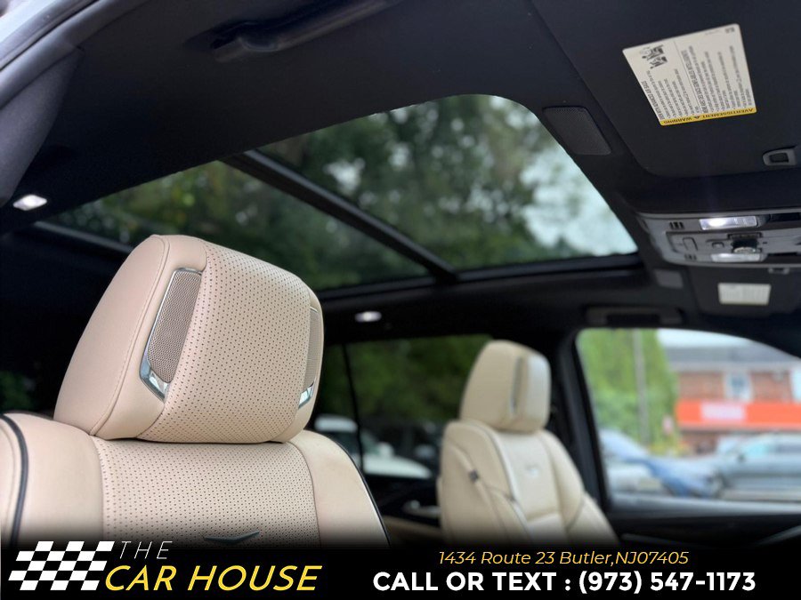Used 2024 Cadillac Escalade Premium Luxury RWD image 23