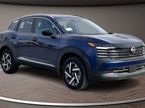 New 2026 Nissan Kicks SV w/ SV Premium Package image 2