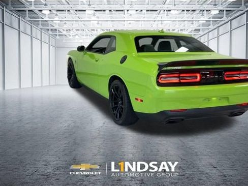 Used 2023 Dodge Challenger SRT Hellcat RWD image 10