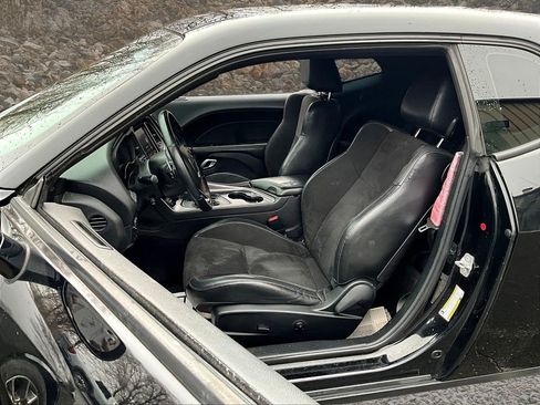 Used 2018 Dodge Challenger GT w/ GT Interior Package image 20