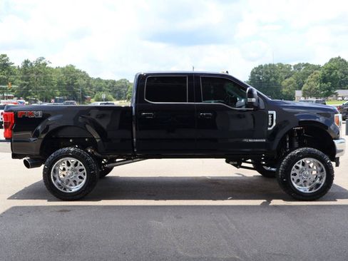 Used 2019 Ford F250 Lariat w/ Lariat Ultimate Package AWD/4WD image 4