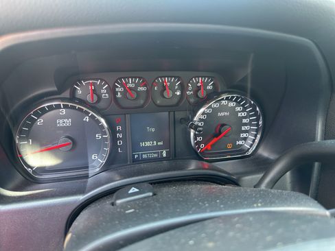 Used 2018 Chevrolet Silverado 1500 W/T w/ WT Convenience Package AWD/4WD image 19