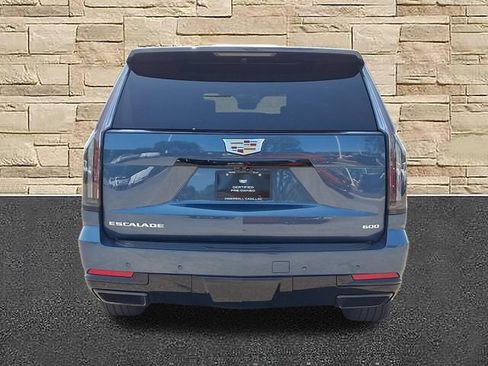 Certified 2025 Cadillac Escalade Sport Platinum AWD/4WD image 3