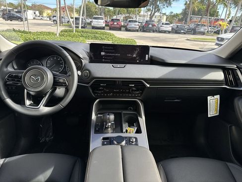 New 2026 MAZDA CX-90 3.3 Turbo w/ Preferred Package AWD/4WD image 14