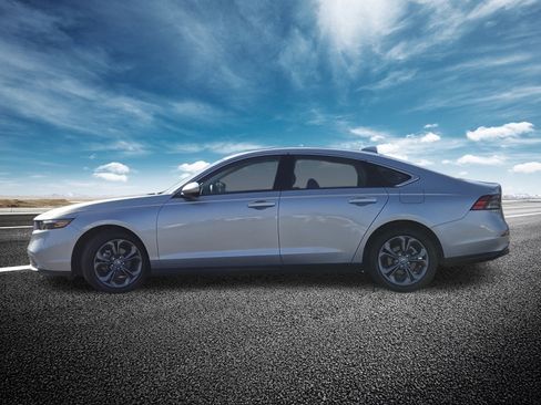 Certified 2024 Honda Accord EX image 16