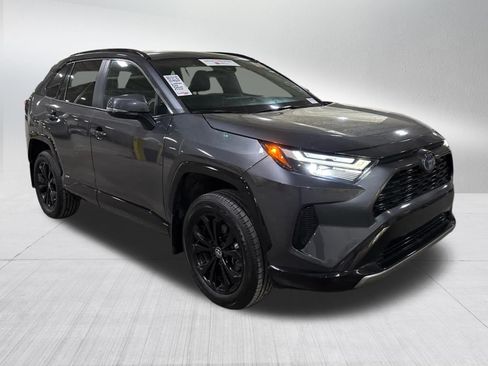 Certified 2024 Toyota RAV4 SE w/ Convenience Package AWD/4WD image 10