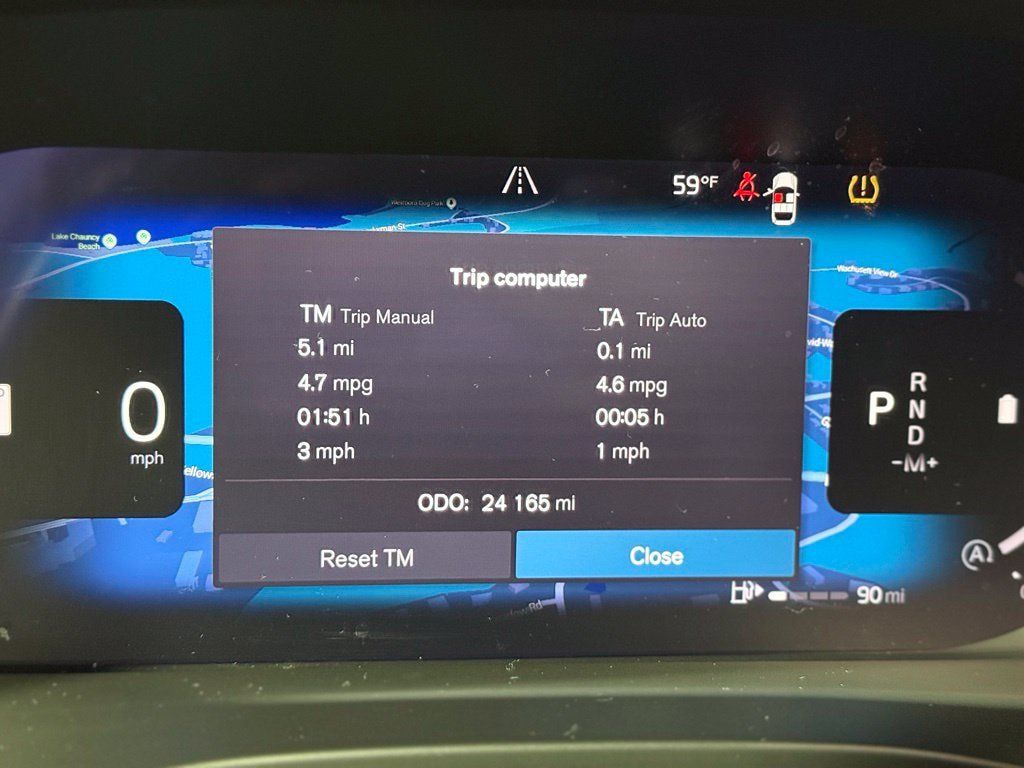 Used 2024 Volvo XC40 B5 Plus w/ Protection Package Premier AWD/4WD image 13