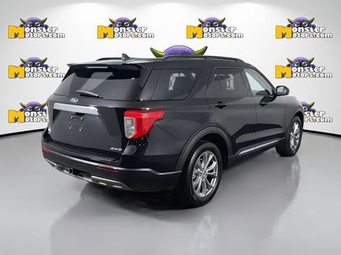 Used 2022 Ford Explorer XLT AWD/4WD image 5