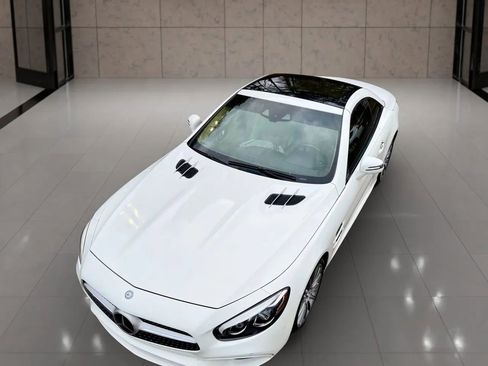 Used 2017 Mercedes-Benz SL 550 image 13