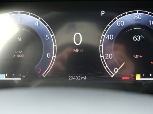 Used 2022 Jeep Grand Cherokee Trailhawk w/ ADV Protech Group II AWD/4WD image 4