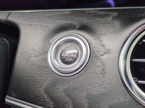 Used 2023 Mercedes-Benz E 350 Sedan image 28