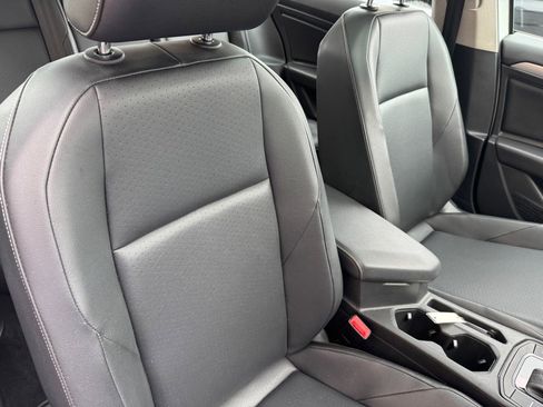 Used 2019 Volkswagen Jetta SE w/ Cold Weather Package image 7