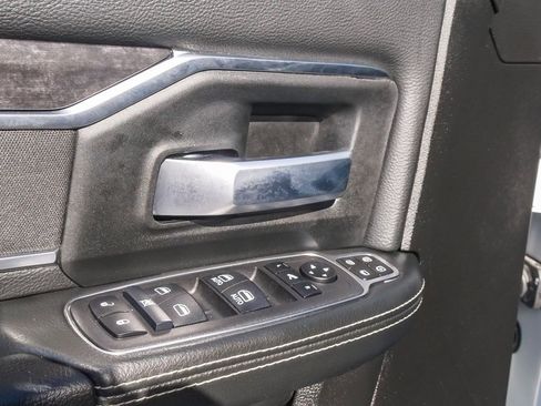 Used 2024 RAM 2500 Big Horn w/ Bed Utility Group image 19