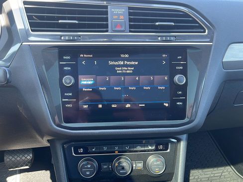 Used 2018 Volkswagen Tiguan S AWD/4WD image 9