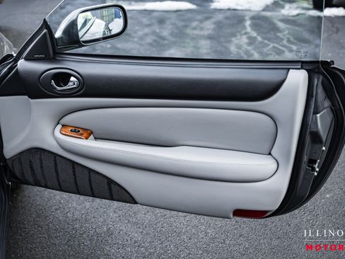 Used 2003 Jaguar XK8 Coupe image 31