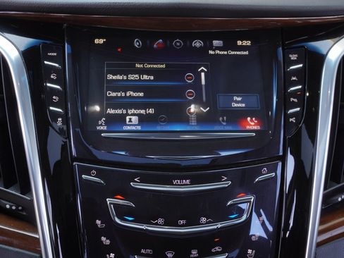Used 2019 Cadillac Escalade ESV Premium Luxury image 19