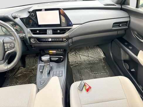 Used 2024 Lexus UX 250h FWD w/ Premium Package image 26