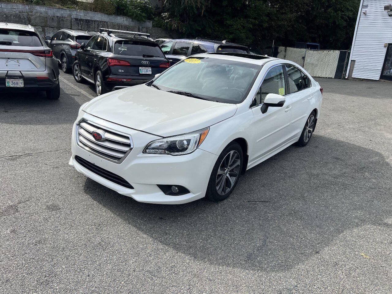 Used 2017 Subaru Legacy 3.6R Limited AWD/4WD image 3