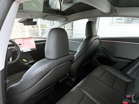 Used 2026 Tesla Model 3 RWD image 25