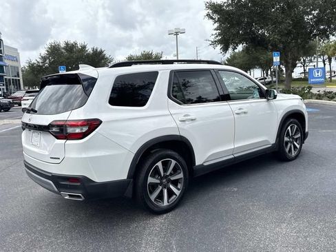 Certified 2023 Honda Pilot Touring image 4
