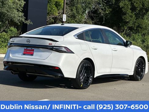 New 2026 Nissan Sentra SR FWD image 4