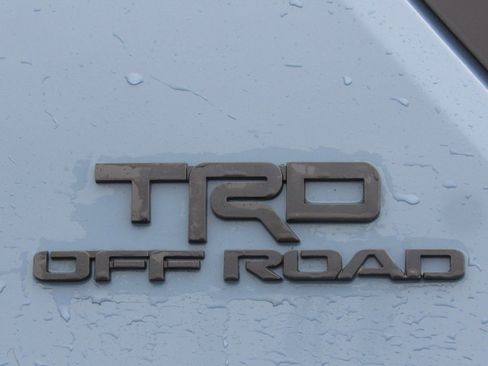 Certified 2025 Toyota 4Runner TRD Off-Road Premium image 8