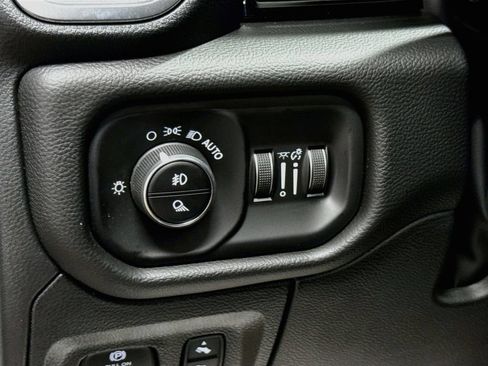 Used 2026 RAM 1500 Laramie AWD/4WD image 10