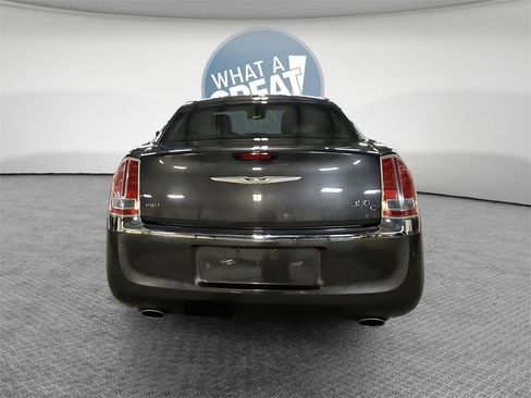 Used 2013 Chrysler 300 C image 5