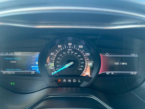 Used 2020 Ford Fusion SE FWD image 36