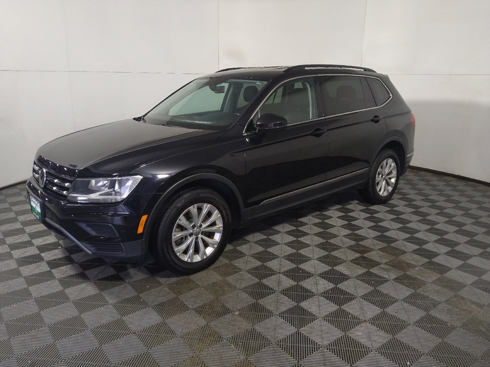 Used 2018 Volkswagen Tiguan SE AWD/4WD image 2