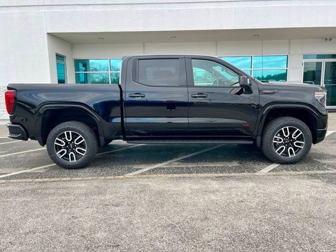New 2026 GMC Sierra 1500 AT4 w/ AT4 Premium Package image 3